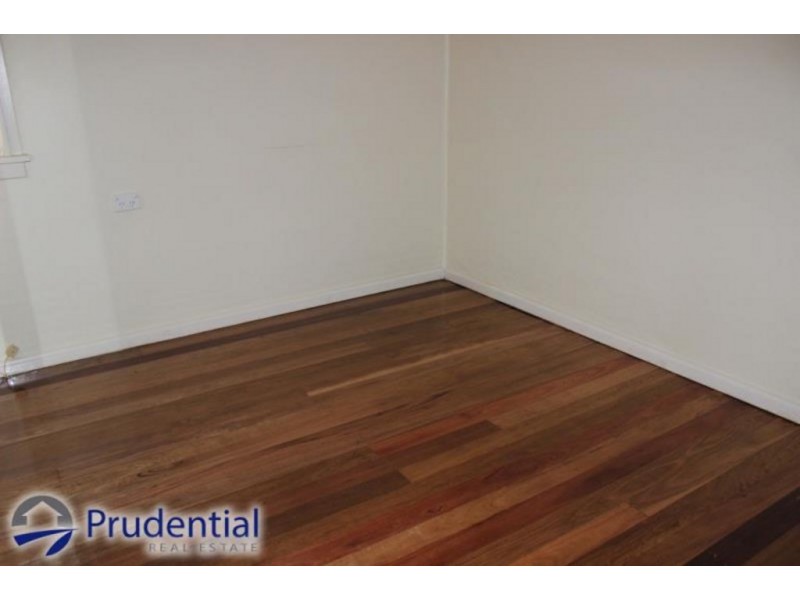 2 Milton Crescent, Leumeah NSW 2560