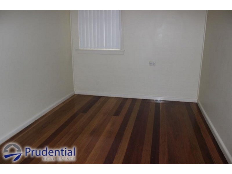 2 Milton Crescent, Leumeah NSW 2560