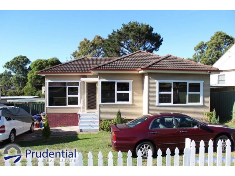 112 Macquarie Avenue, Campbelltown NSW 2560