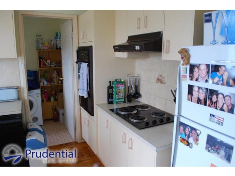 2/7 Clareville Close, Woodbine NSW 2560
