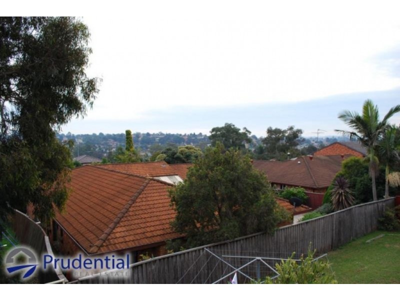 2/7 Clareville Close, Woodbine NSW 2560