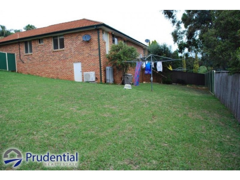 2/7 Clareville Close, Woodbine NSW 2560