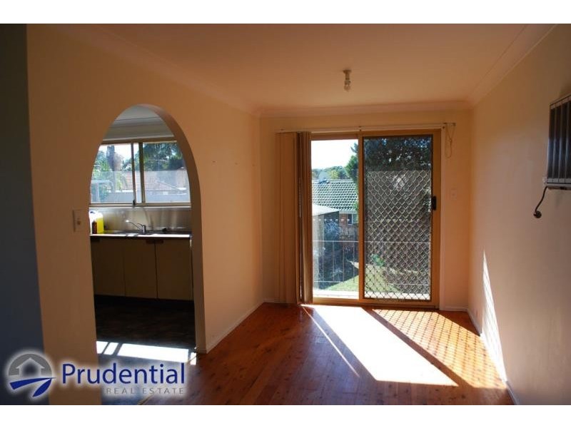 6 Ohio Place Kearns, Kearns NSW 2558