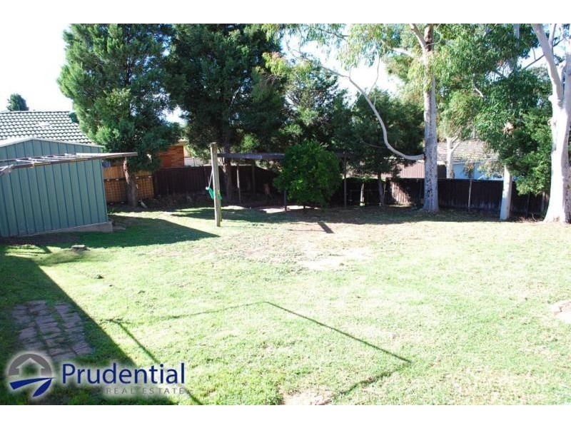 6 Ohio Place Kearns, Kearns NSW 2558