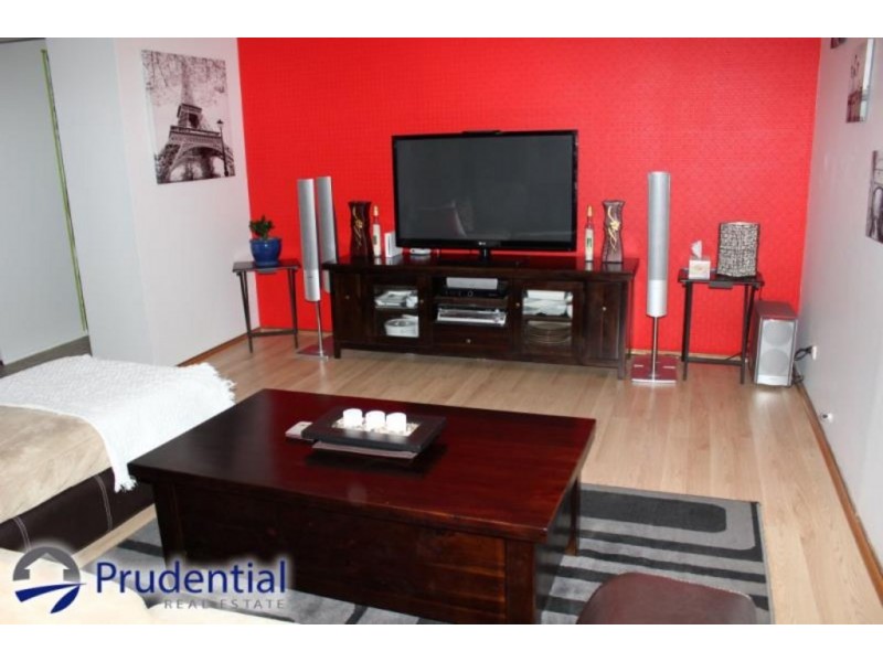 21 Clennam Avenue, Ambarvale NSW 2560