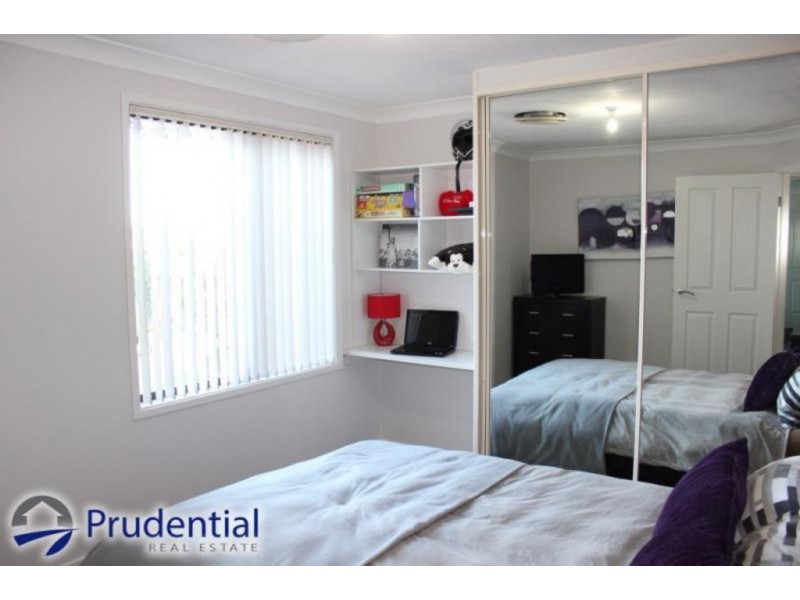 21 Clennam Avenue, Ambarvale NSW 2560