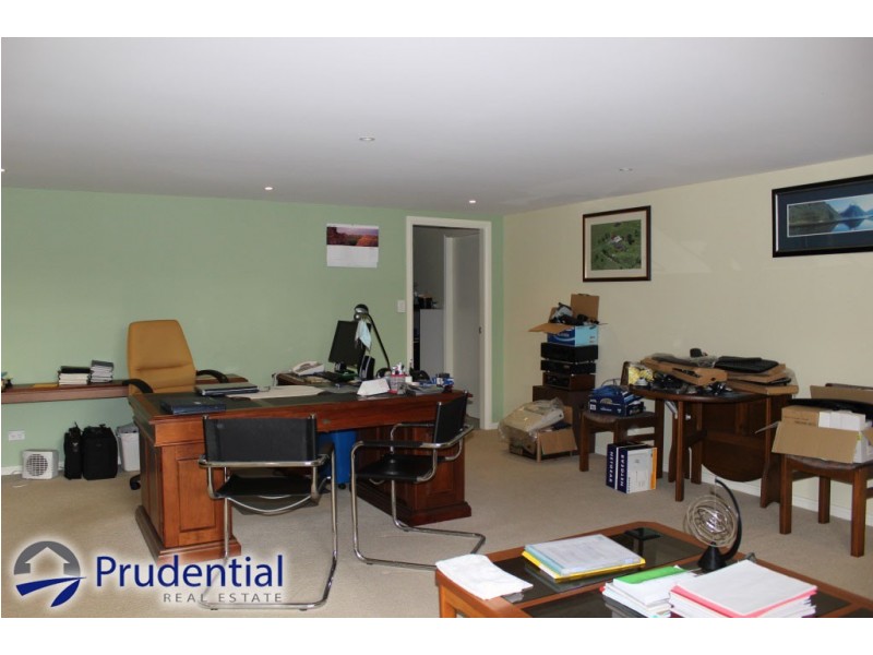 48 Masterfield Street, Rossmore NSW 2557