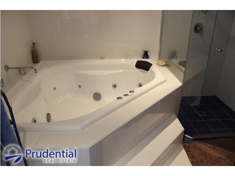 48 Masterfield Street, Rossmore NSW 2557