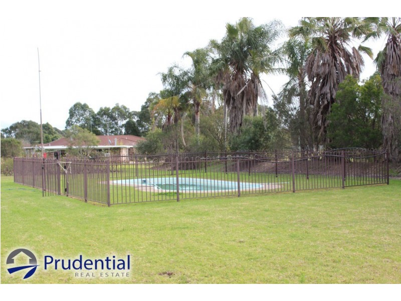 48 Masterfield Street, Rossmore NSW 2557