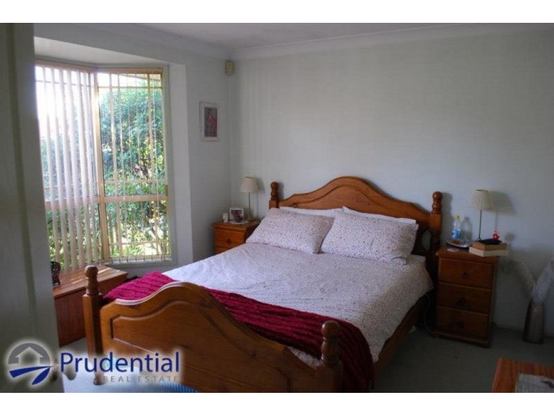 13 Withnell Crescent, St Helens Park NSW 2560