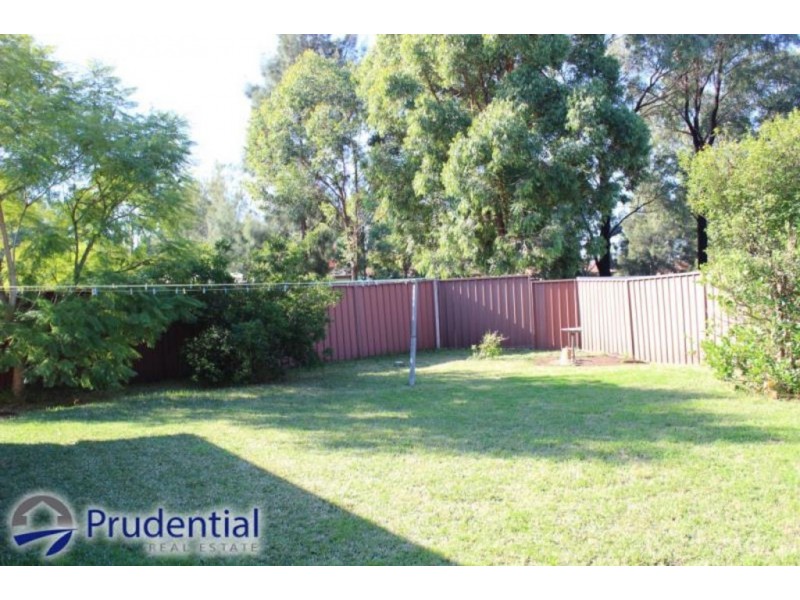 4 Zircon Place, Eagle Vale NSW 2558