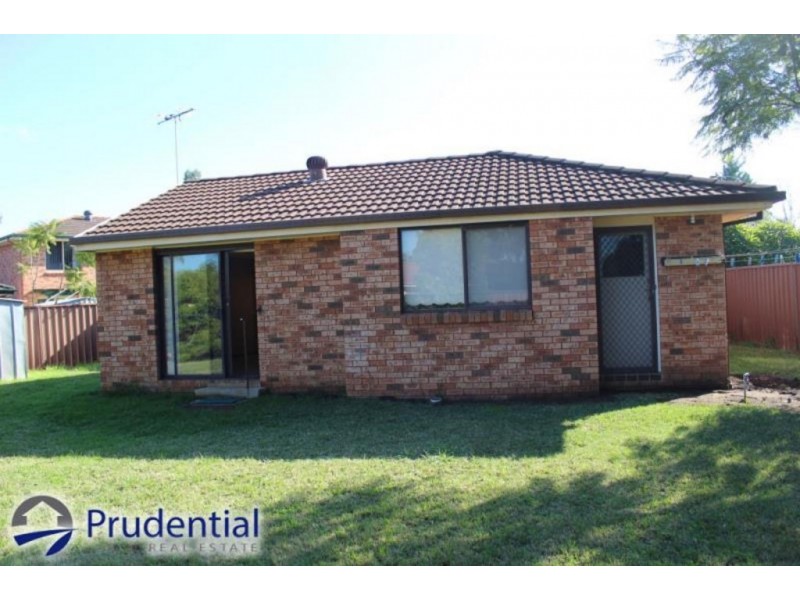 4 Zircon Place, Eagle Vale NSW 2558