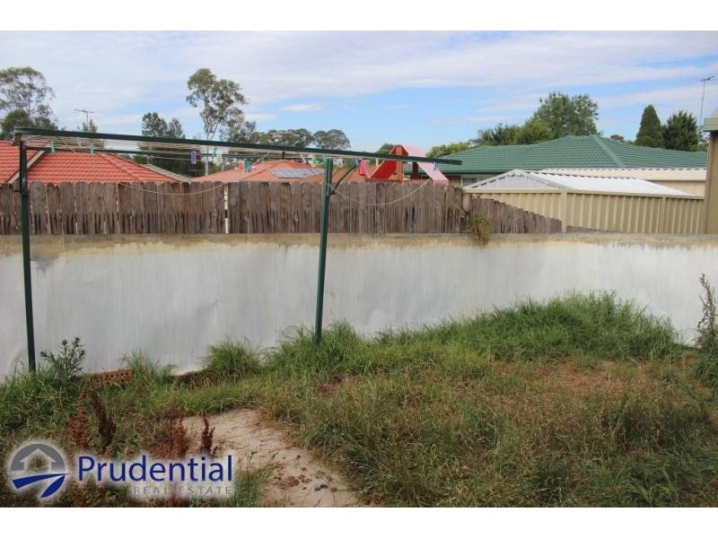 55B Larapinta Crescent, St Helens Park NSW 2560