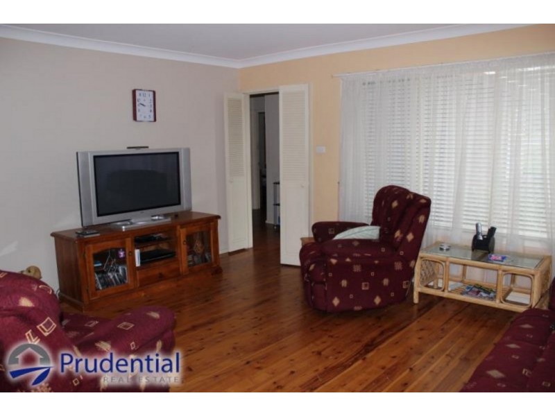 28 Lugarno Avenue, Leumeah NSW 2560