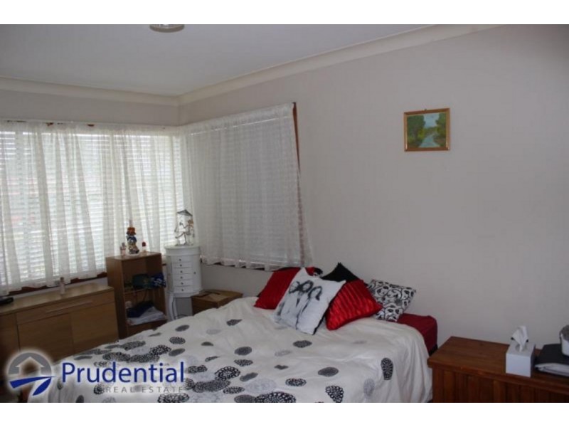 28 Lugarno Avenue, Leumeah NSW 2560