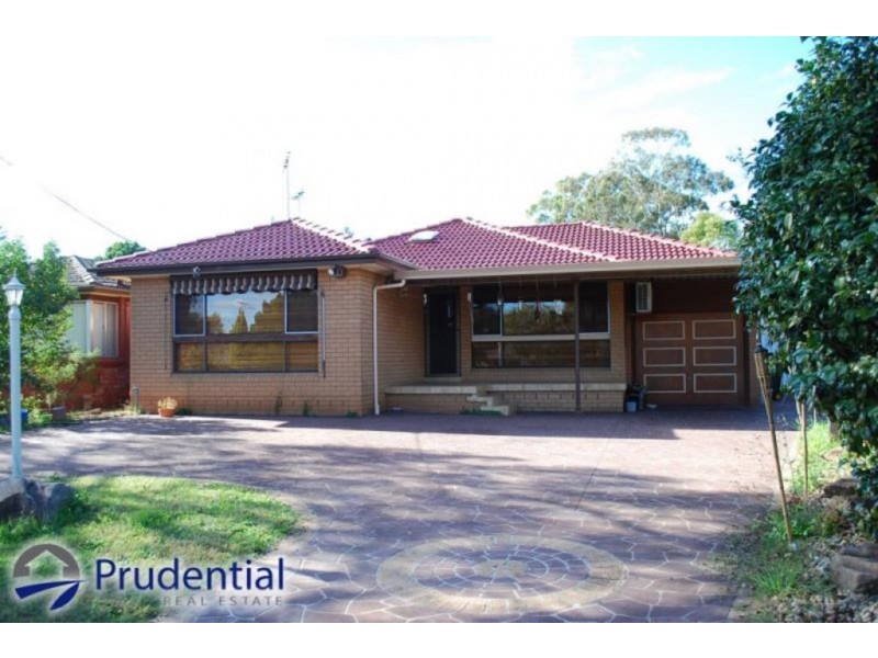 6 Aston Place, Leumeah NSW 2560