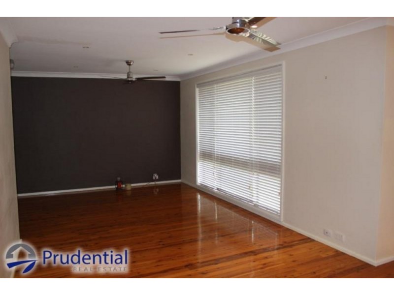 25 Missouri Street, Kearns NSW 2558