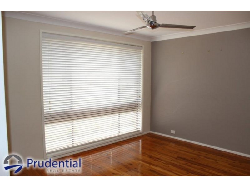25 Missouri Street, Kearns NSW 2558
