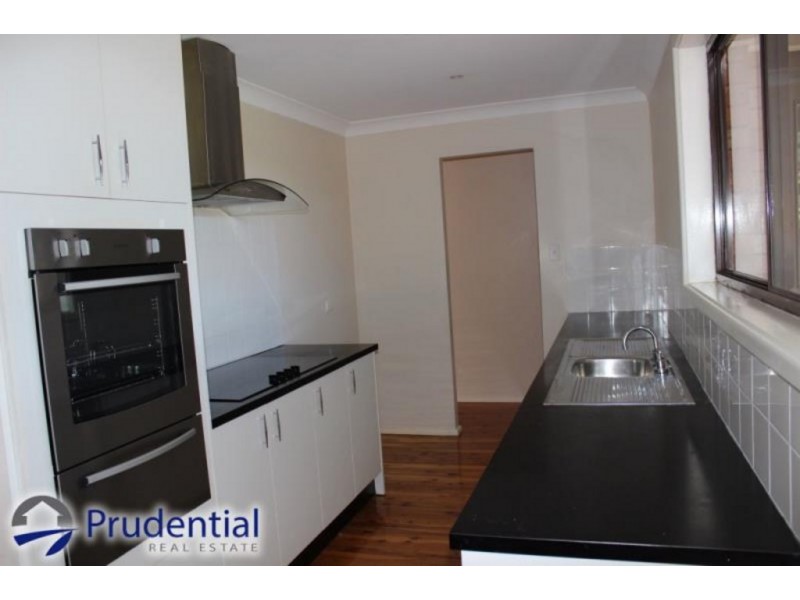 25 Missouri Street, Kearns NSW 2558