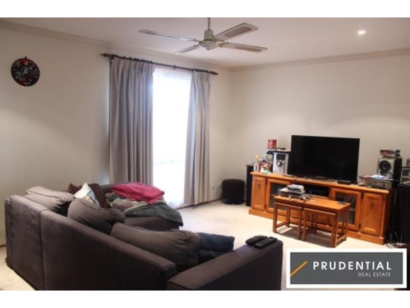49 Amundsen Avenue, Leumeah NSW 2560