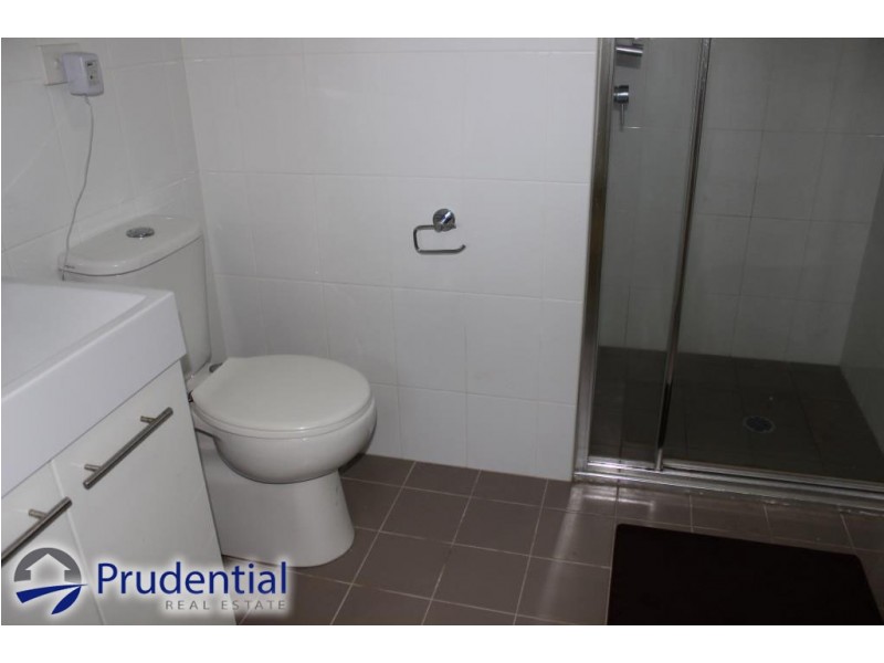 2D/541 Pembroke Road, Leumeah NSW 2560