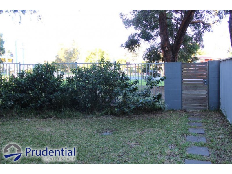 2D/541 Pembroke Road, Leumeah NSW 2560
