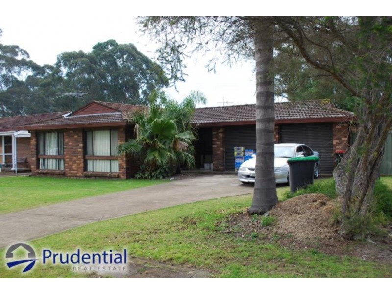 15 Nelson Street, Minto NSW 2566