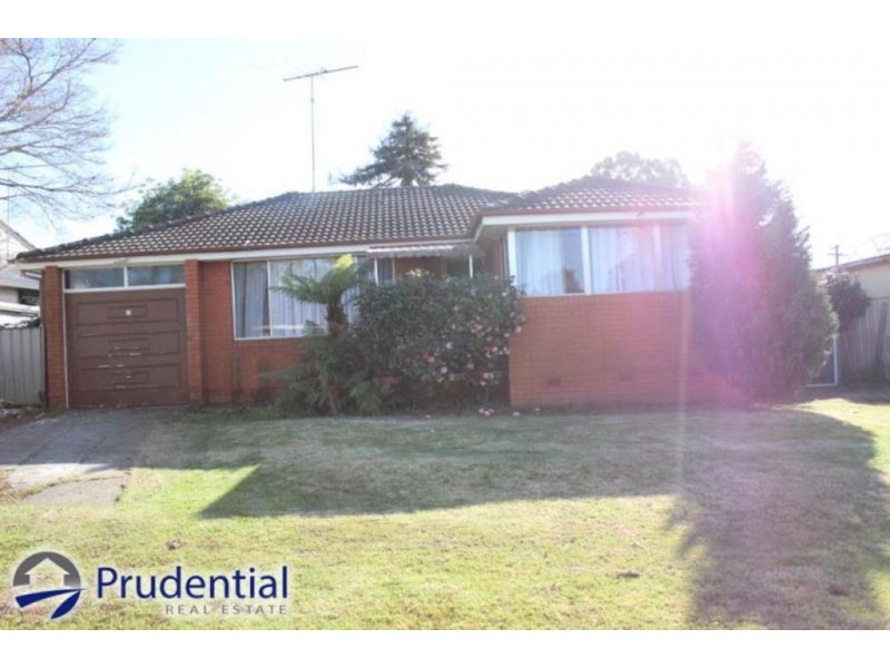 18 Brisbane Road, Campbelltown NSW 2560