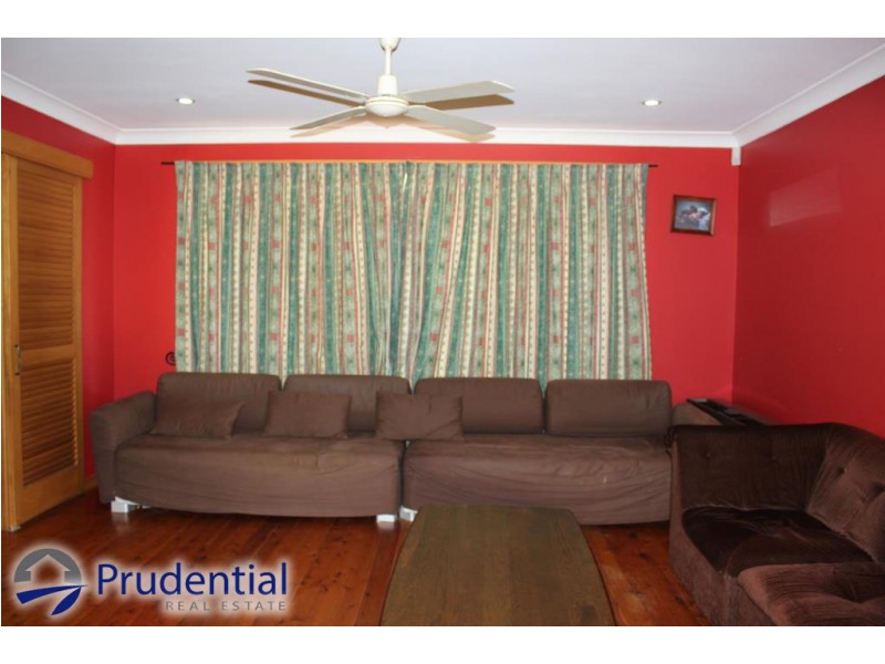 35 Bottlebrush Avenue, Bradbury NSW 2560