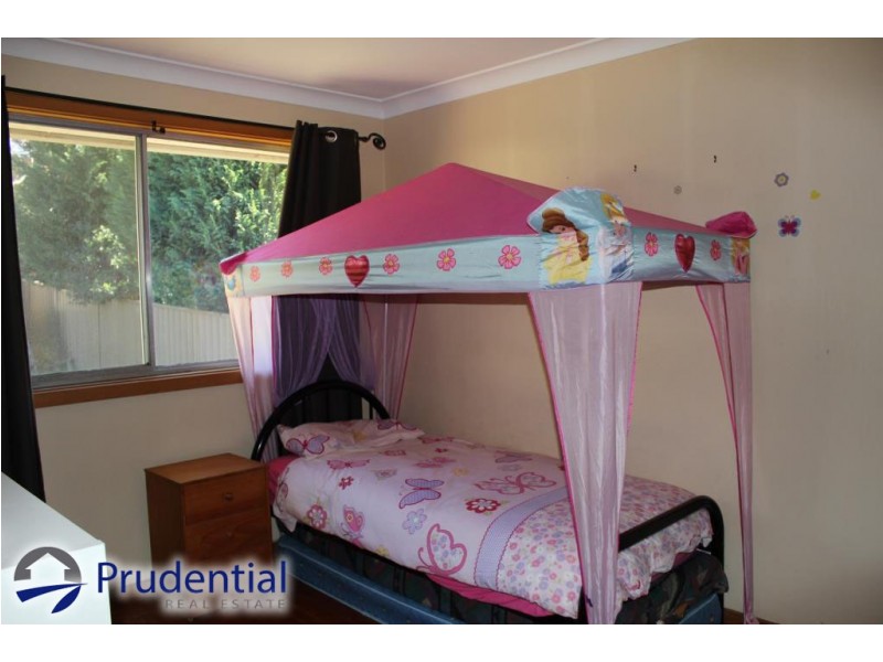 35 Bottlebrush Avenue, Bradbury NSW 2560