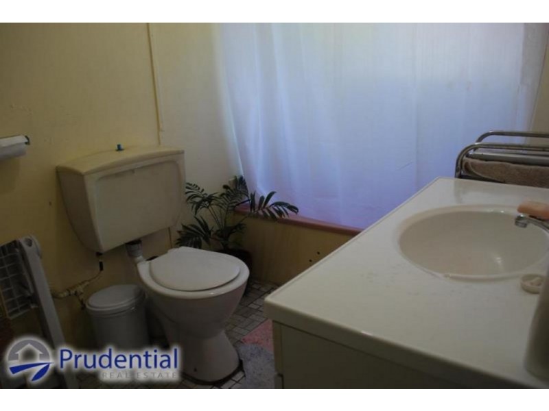 53 Kent Street, Minto NSW 2566