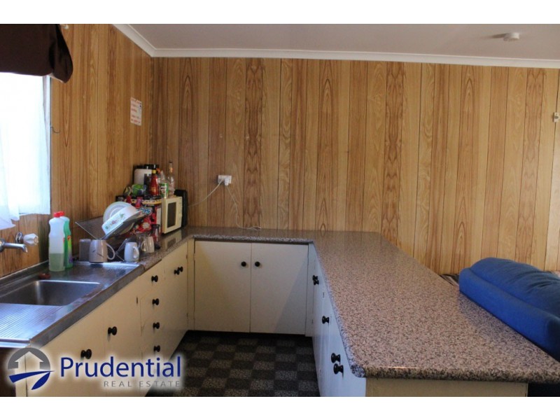 90 Carrington Circuit, Leumeah NSW 2560