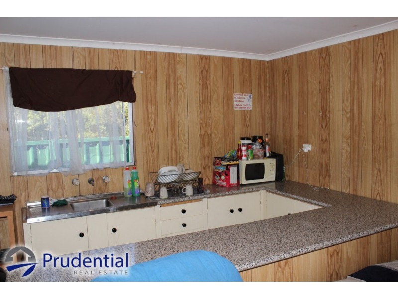 90 Carrington Circuit, Leumeah NSW 2560