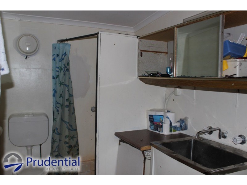 90 Carrington Circuit, Leumeah NSW 2560