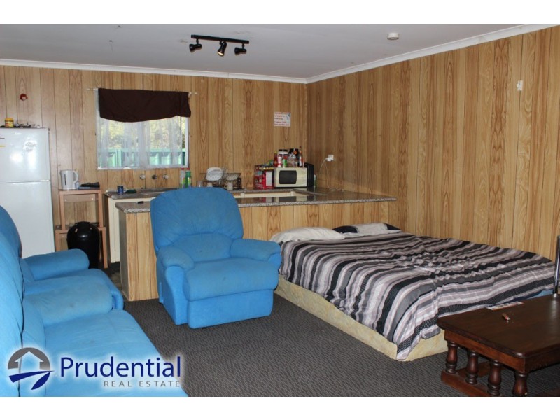 90 Carrington Circuit, Leumeah NSW 2560