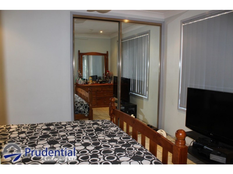 17 Eliza Way, Leumeah NSW 2560