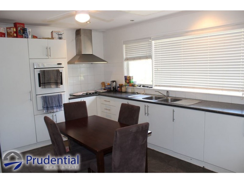 6 Kapala Avenue, Bradbury NSW 2560