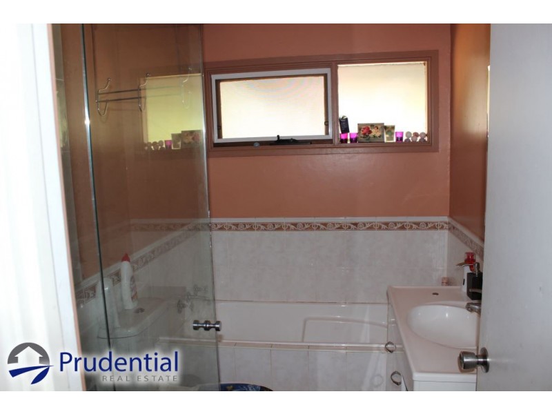 6 Kapala Avenue, Bradbury NSW 2560