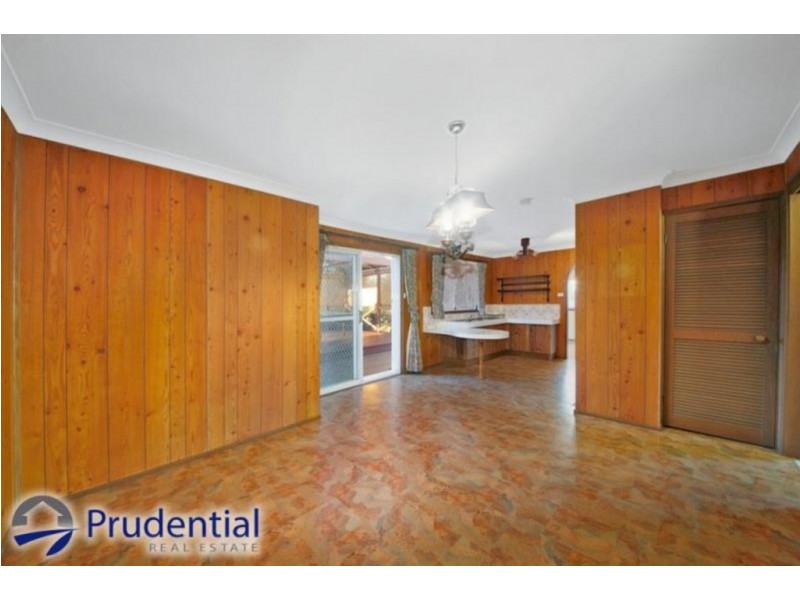 123 The Parkway, Bradbury NSW 2560