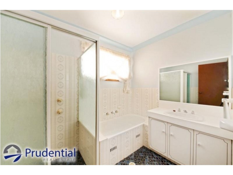123 The Parkway, Bradbury NSW 2560