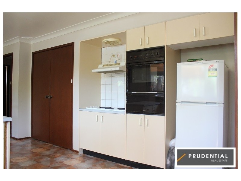 15 Knight Place, Minto NSW 2566