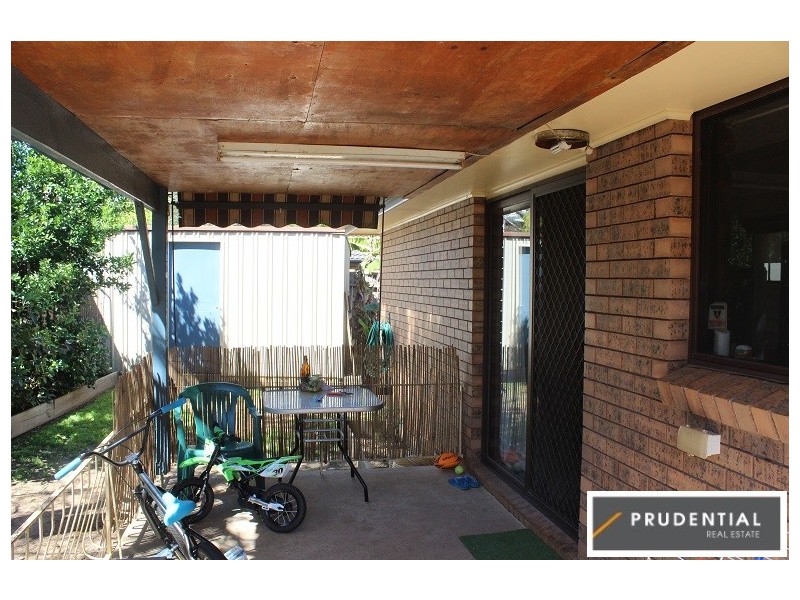 15 Knight Place, Minto NSW 2566