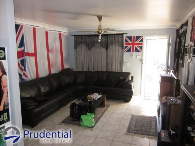 2/21 Glendower Street, Rosemeadow NSW 2560