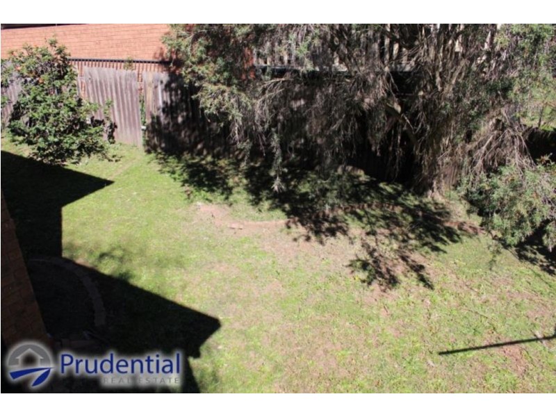 8 Sauternes Place, Eschol Park NSW 2558