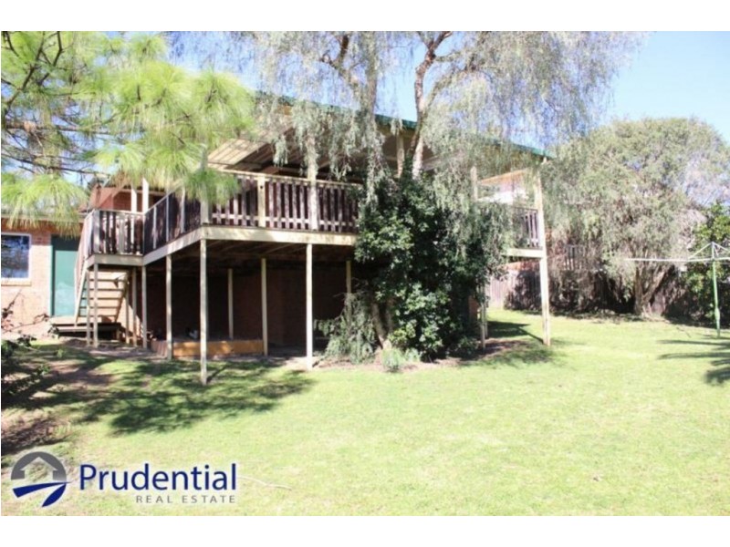 8 Sauternes Place, Eschol Park NSW 2558