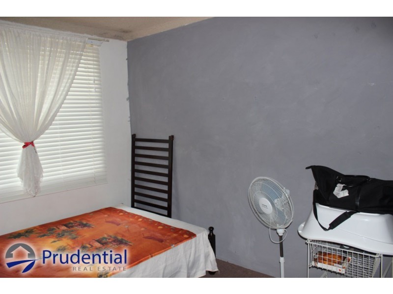4/102 Dumaresq Street, Campbelltown NSW 2560