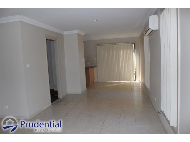 4/219 Gould Road, Eagle Vale NSW 2558