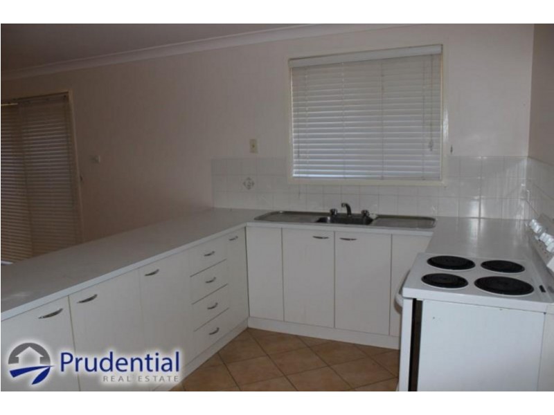 11b Kenny Close, St Helens Park NSW 2560