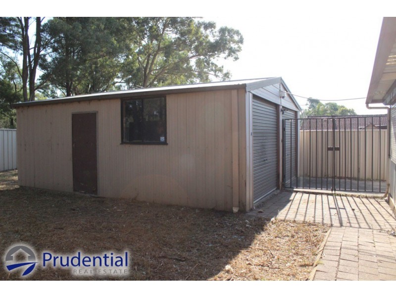 38 Pademelon Avenue, St Helens Park NSW 2560