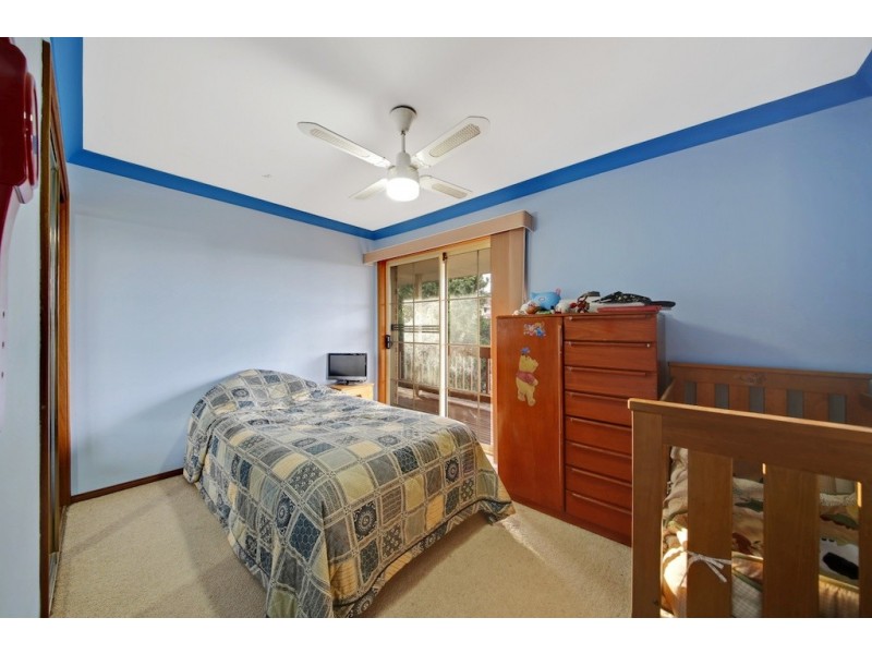 13 Derwent Place, Kearns NSW 2558